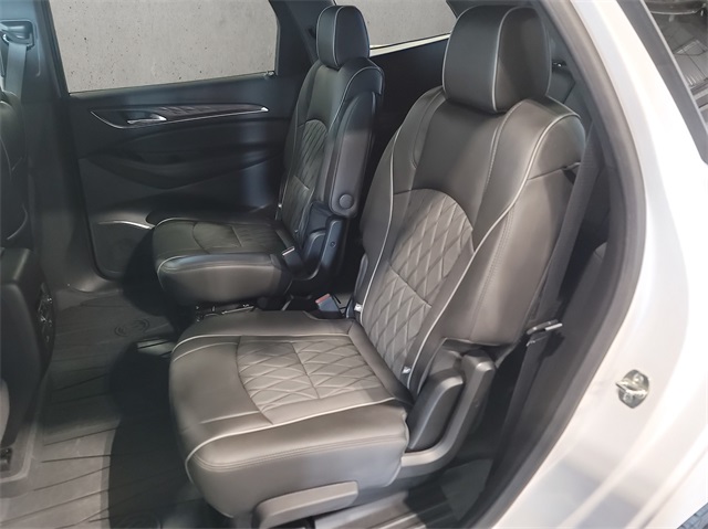 2024 Buick Enclave Avenir photo 18
