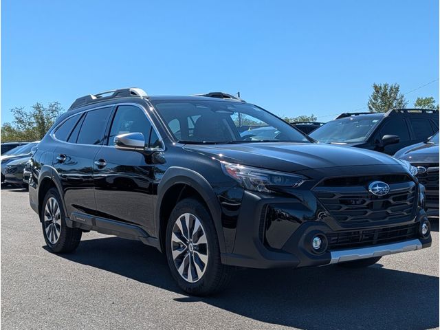 2025 Subaru Outback Touring's photo