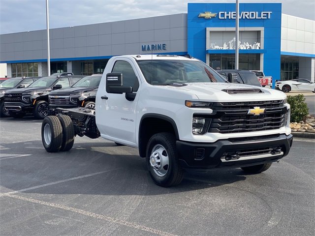 2026 Chevrolet Silverado 3500HD Work Truck's photo