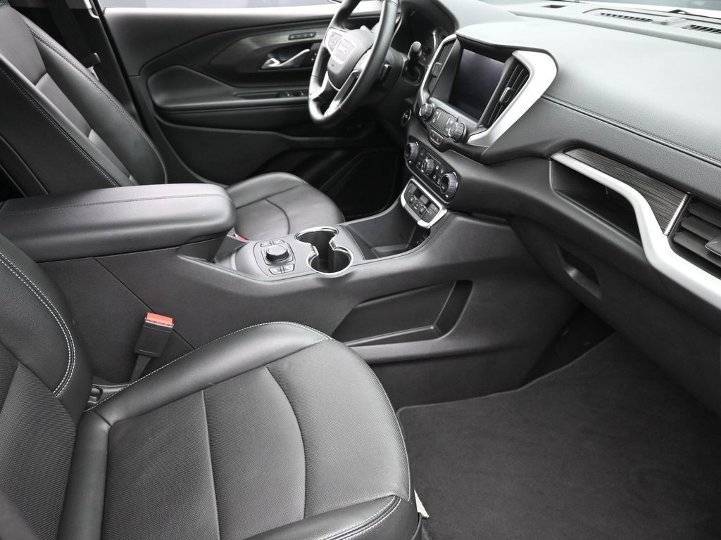 2024 Gmc Terrain SLT photo 5