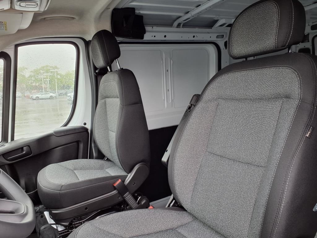 2025 Ram ProMaster 1500 Tradesman photo 7