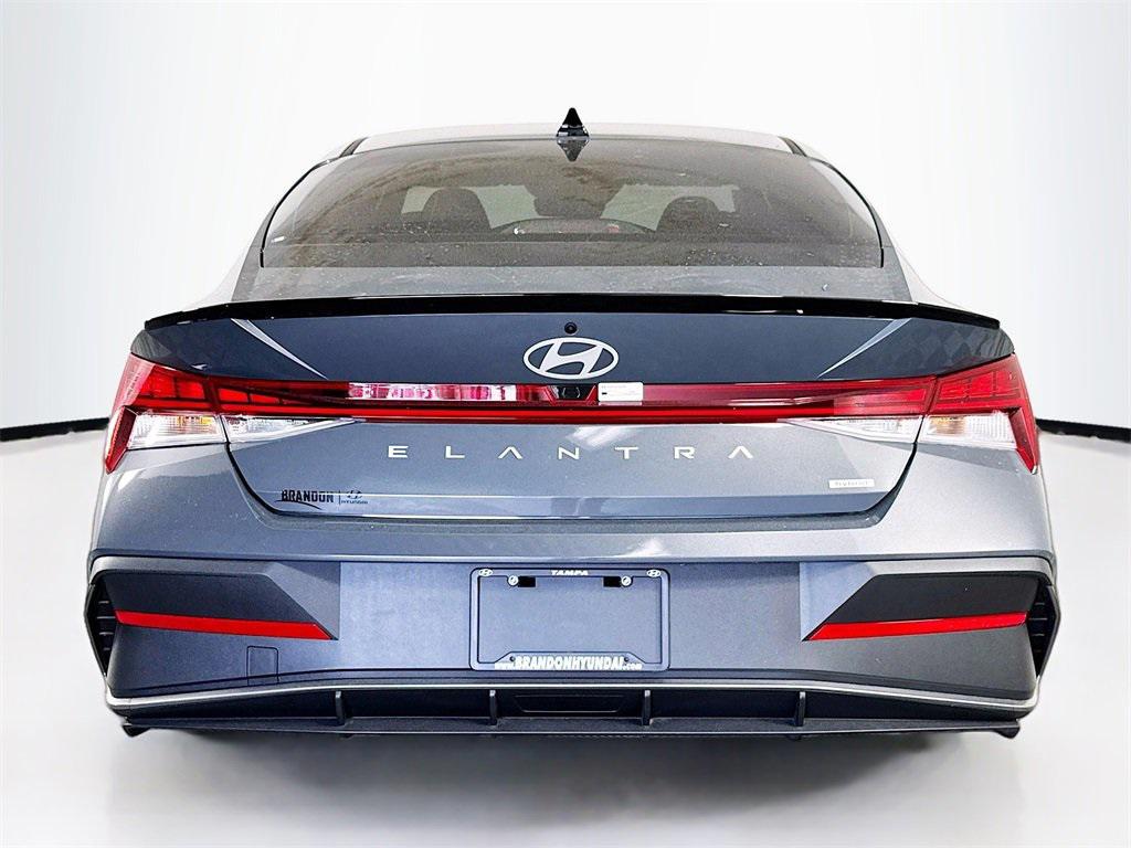 2025 Hyundai Elantra Hybrid SEL Sport photo 4