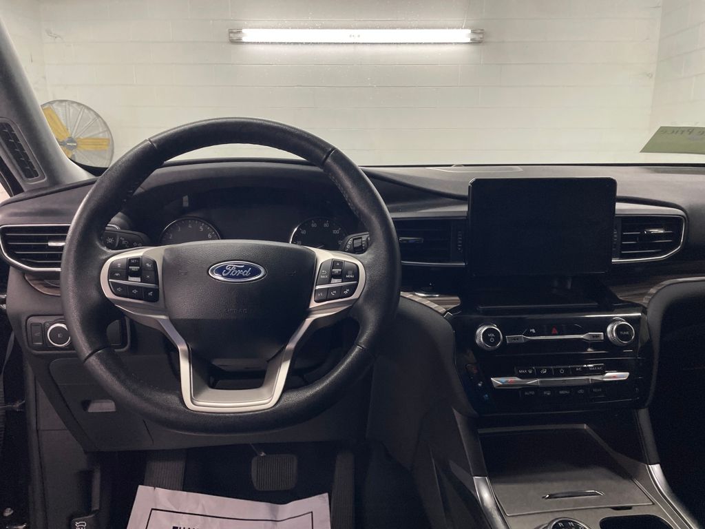 2024 Ford Explorer Limited photo 3