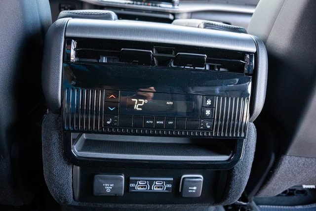 2025 Jeep Wagoneer Base photo 27