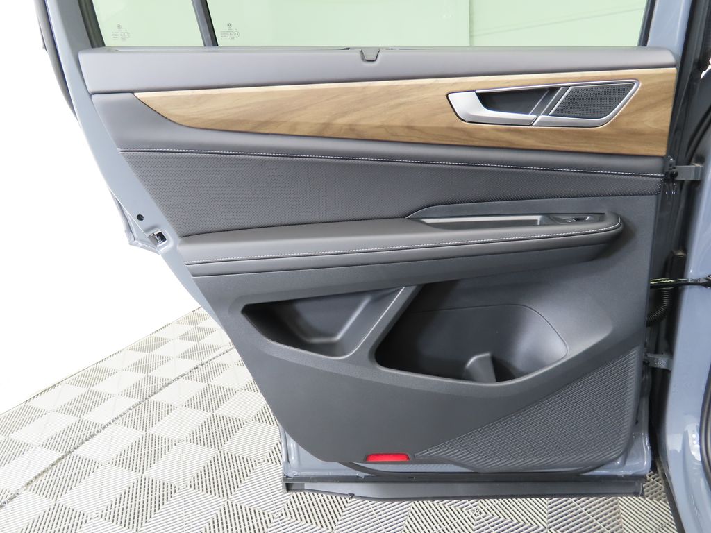 2026 Volkswagen Atlas SE Technology photo 26