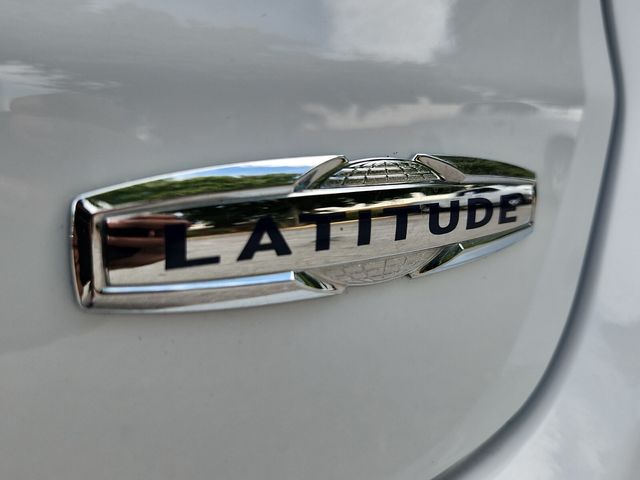 2024 Jeep Compass Latitude photo 28