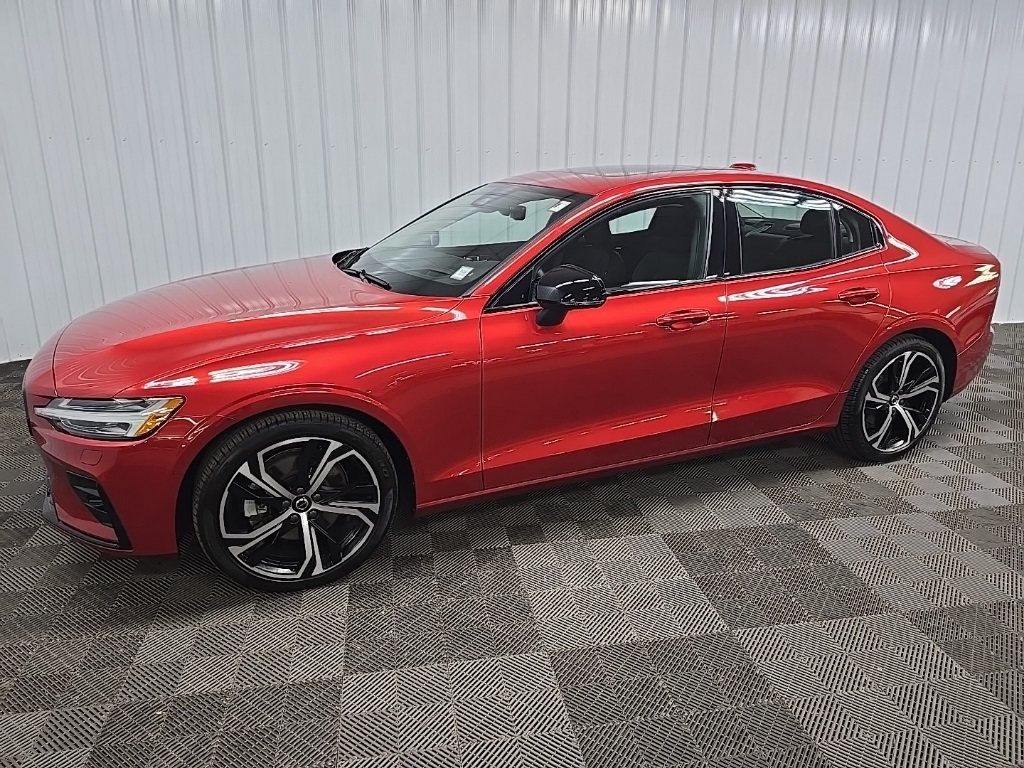 2023 Volvo S60 Ultimate photo 6