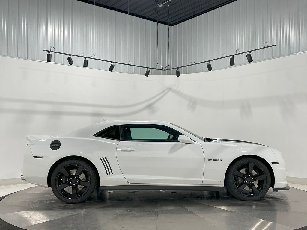 2012 Chevrolet Camaro SS photo 32