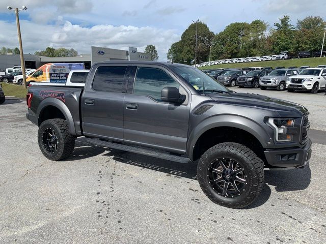 2020 Ford F-150 Raptor photo 2