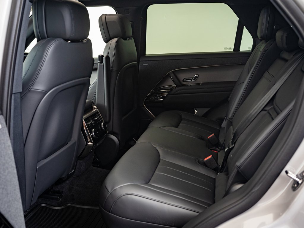2025 Land Rover Range Rover Sport SE photo 31