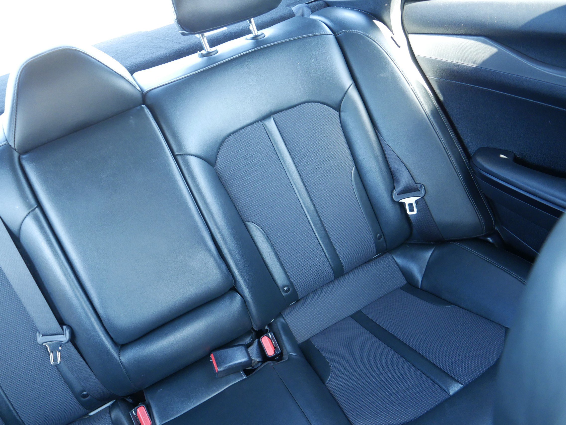 2022 Kia K5 GT-Line photo 14