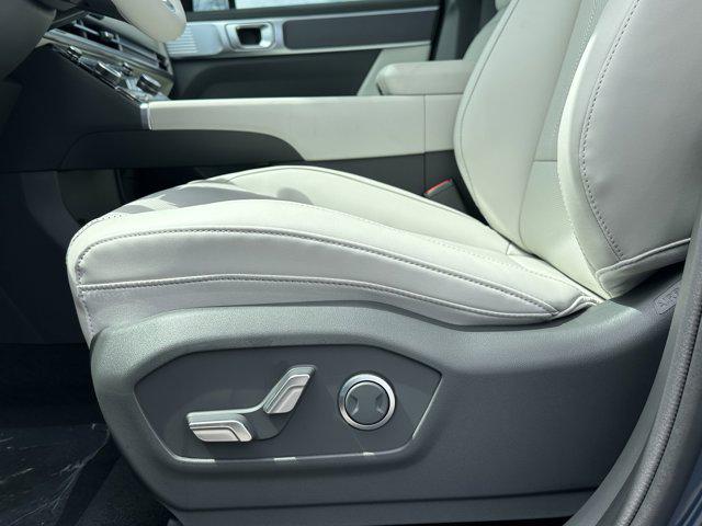 2026 Hyundai Santa Fe SEL photo 8