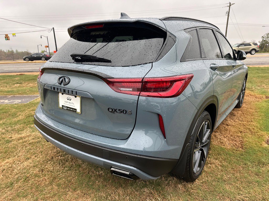 2025 Infiniti QX50 SPORT photo 3
