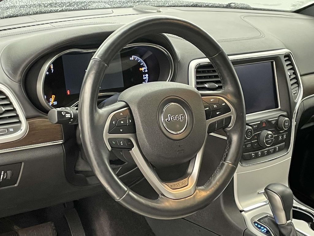 2018 Jeep Grand Cherokee Sterling Edition photo 4
