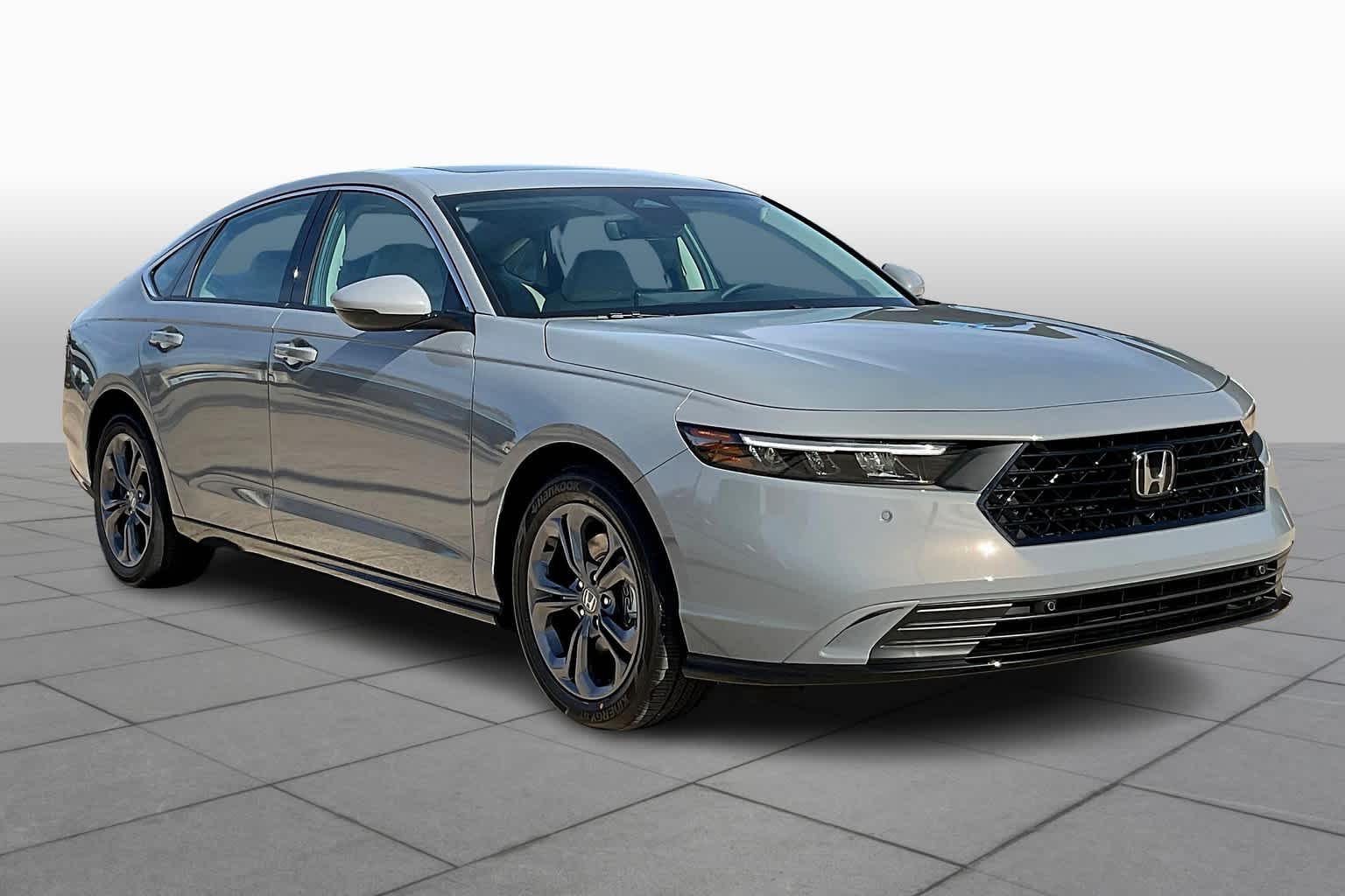 2025 Honda Accord Hybrid EX-L photo 2