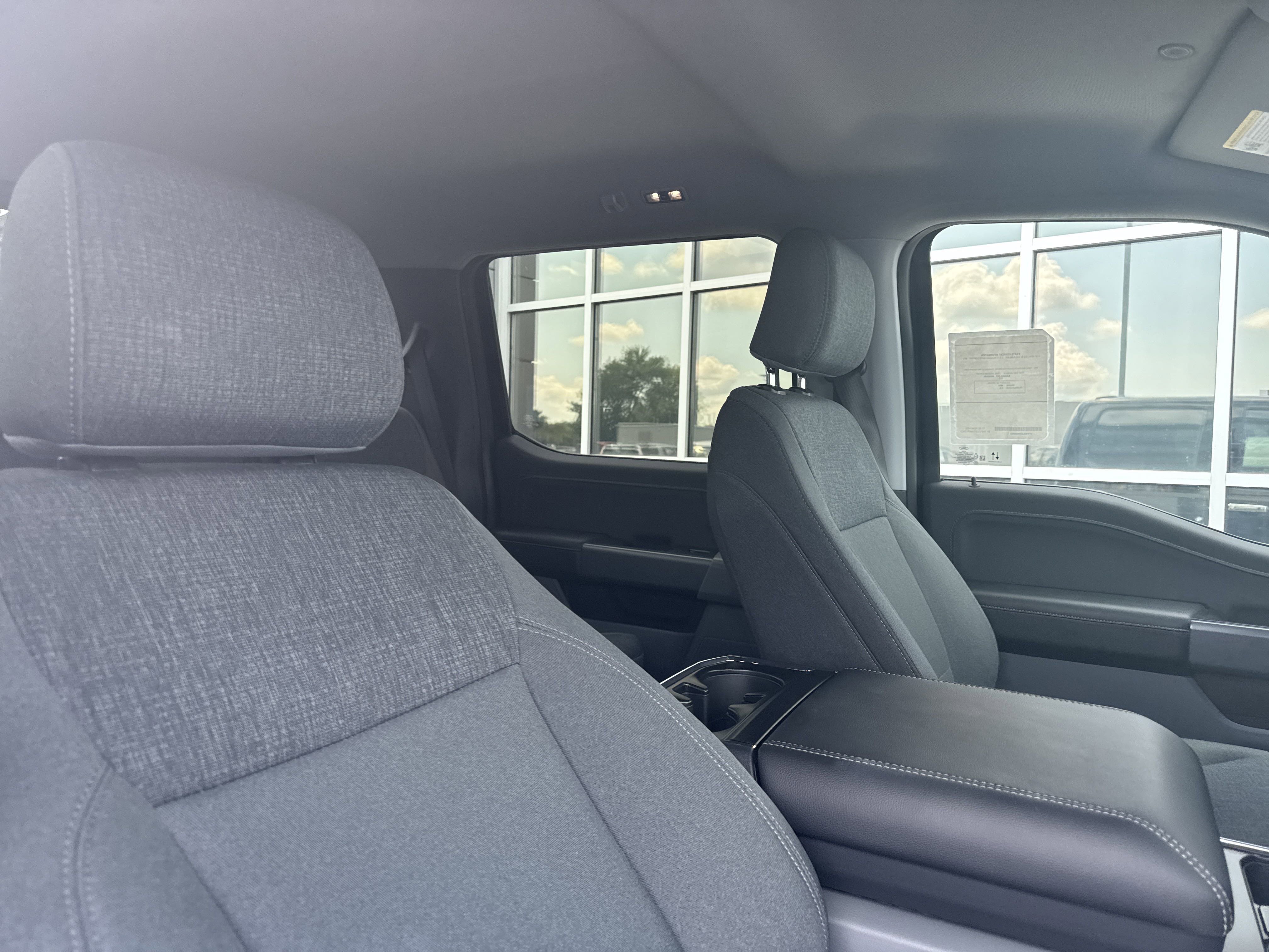 2024 Ford F-150 XLT photo 7