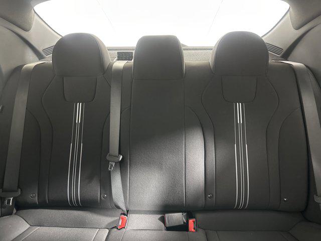 2025 Hyundai Elantra SEL Sport photo 18