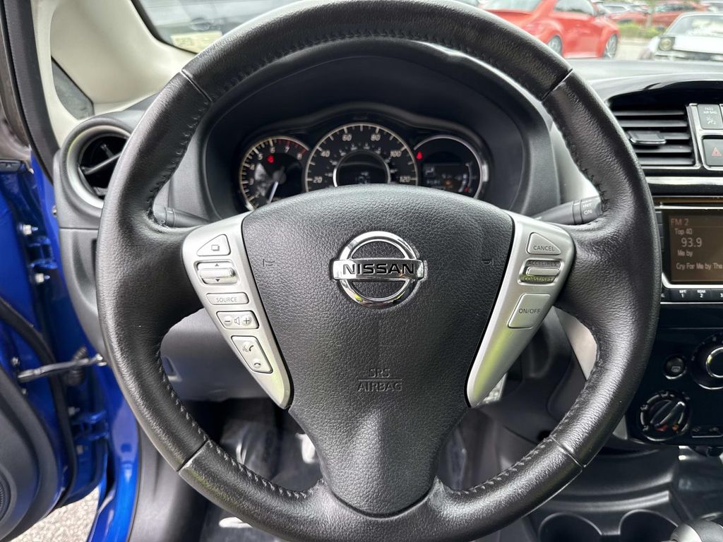 2016 Nissan Versa Note SV photo 31