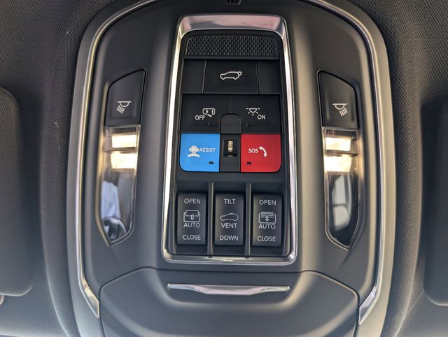 2025 Jeep Grand Cherokee Limited photo 19
