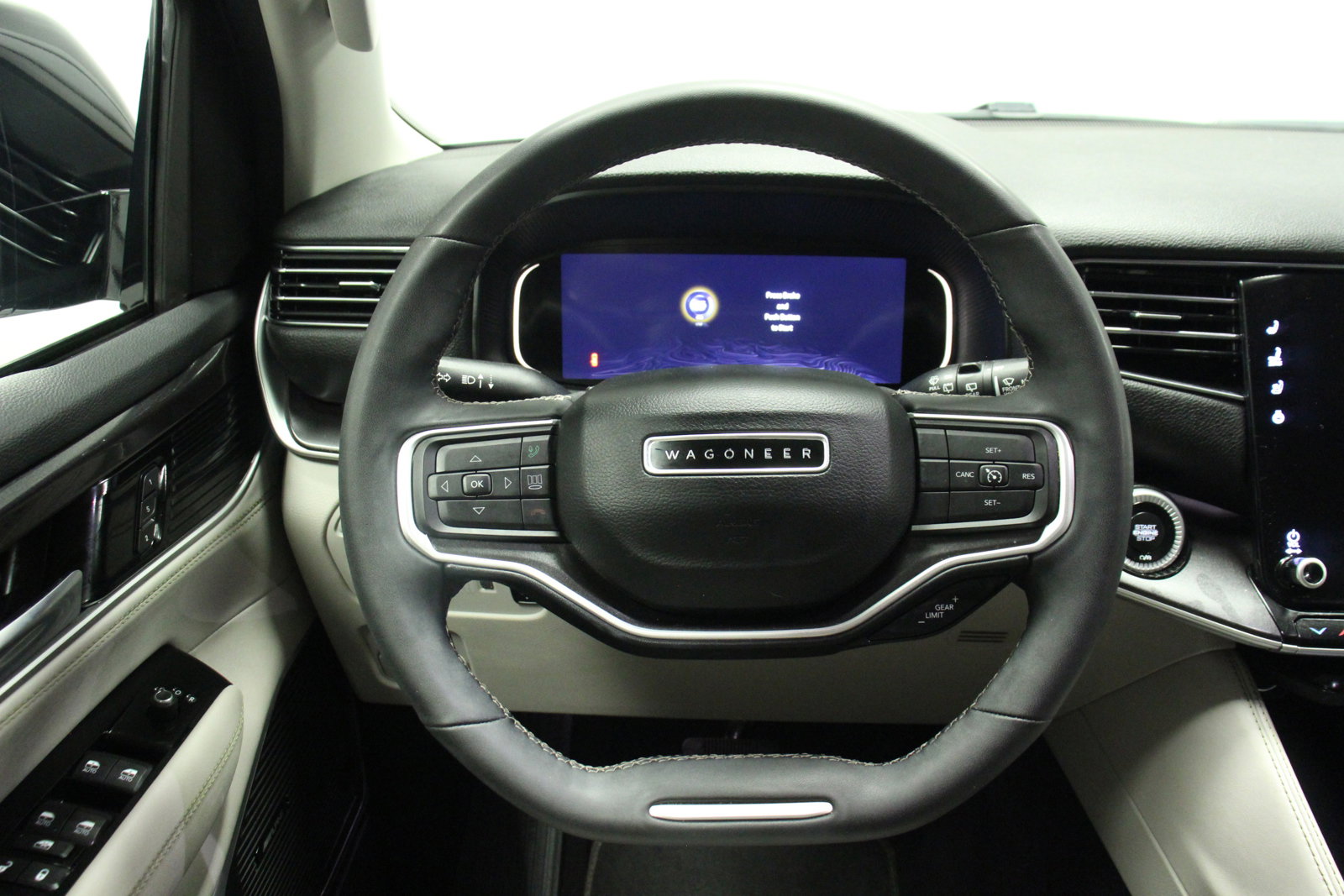 2024 Jeep Wagoneer Base photo 21