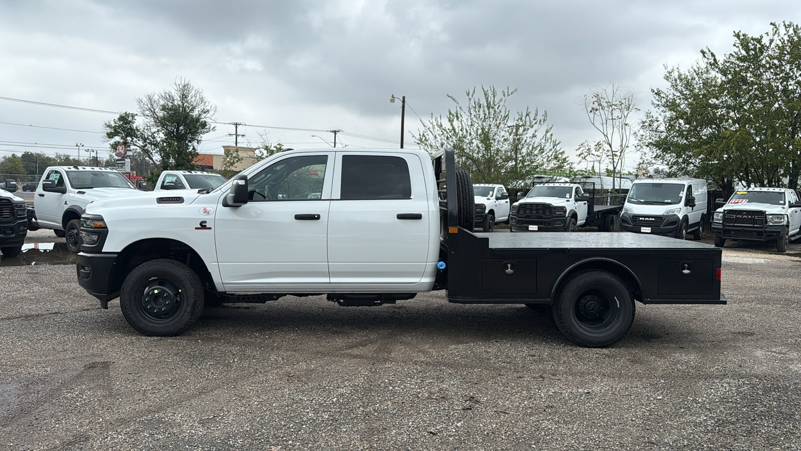 2026 Ram 3500 Tradesman photo 2