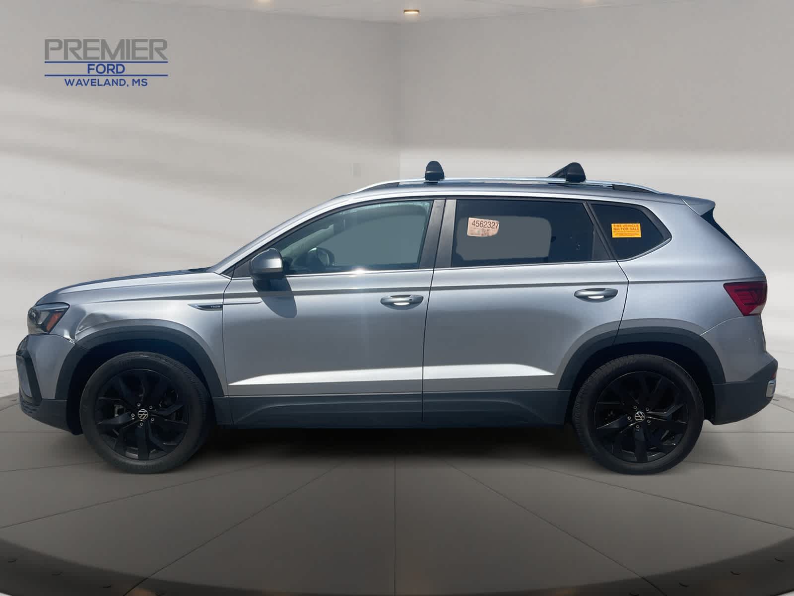 Used 2022 Volkswagen Taos SE with VIN 3VVPX7B21NM012679 for sale in Waveland, MS