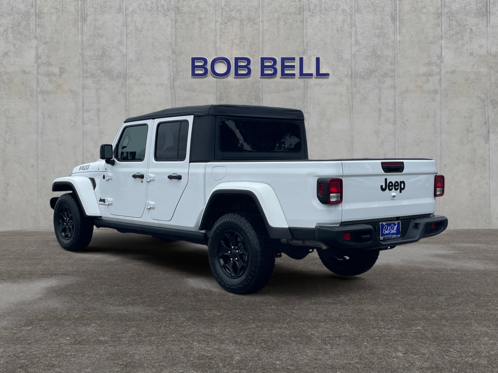 2022 Jeep Gladiator Willys photo 3