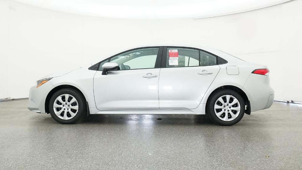 2025 Toyota Corolla LE photo 10