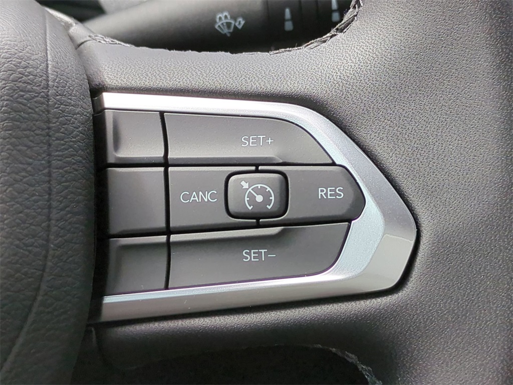 2025 Jeep Compass Latitude photo 22