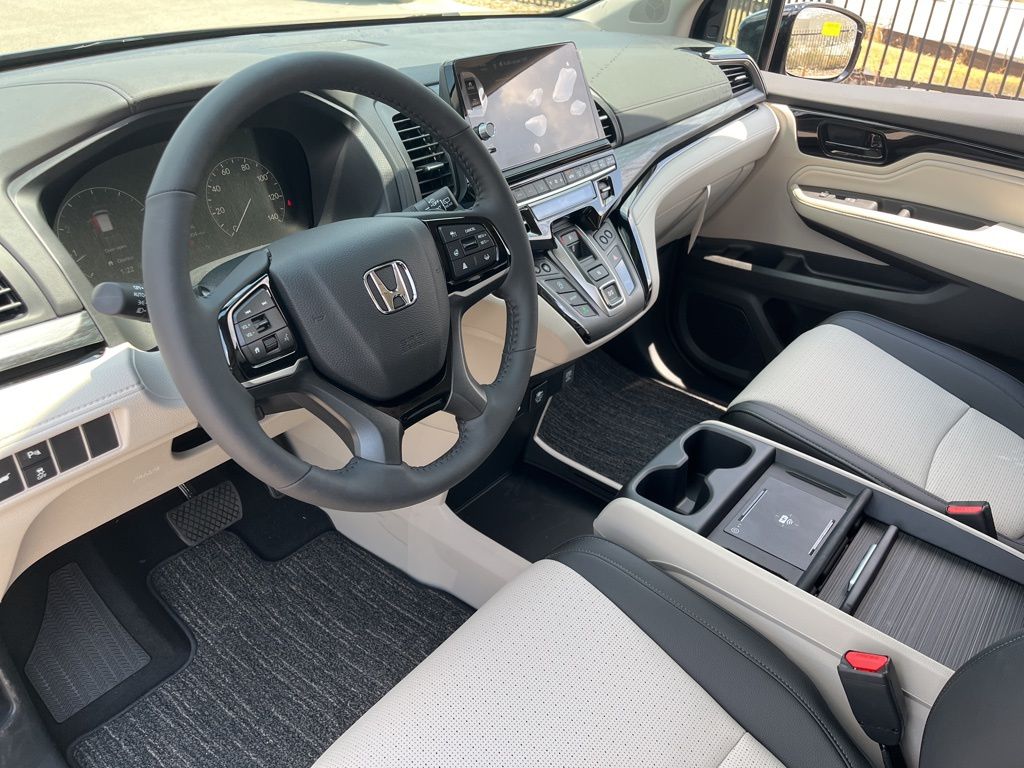 2026 Honda Odyssey Elite photo 9