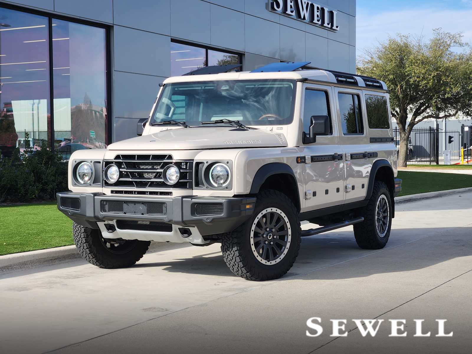 2025 INEOS Grenadier Fieldmaster Edition's photo