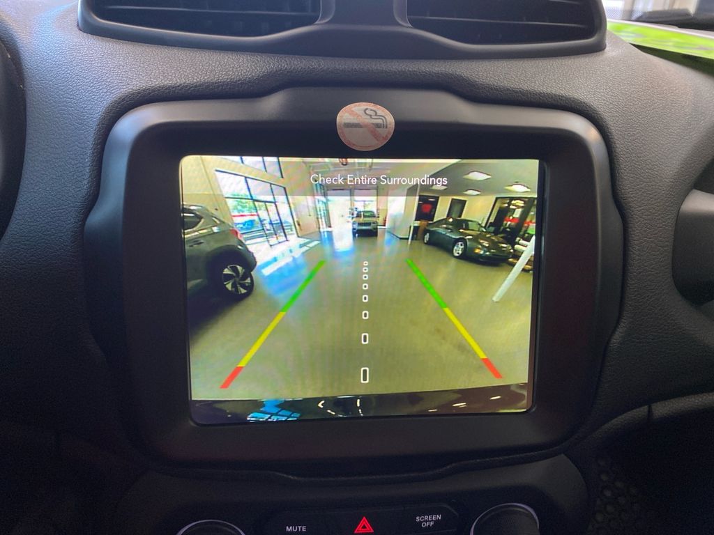 2023 Jeep Renegade Trailhawk photo 23