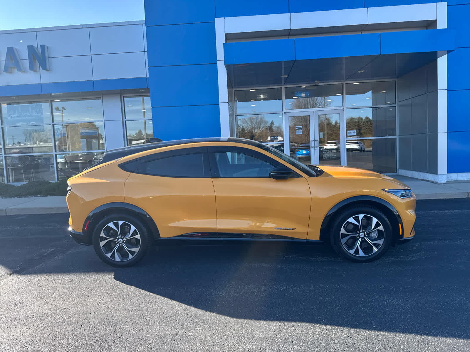 Used 2022 Ford Mustang Mach-E Premium AWD with VIN 3FMTK3SU3NMA03600 for sale in Cedarburg, WI