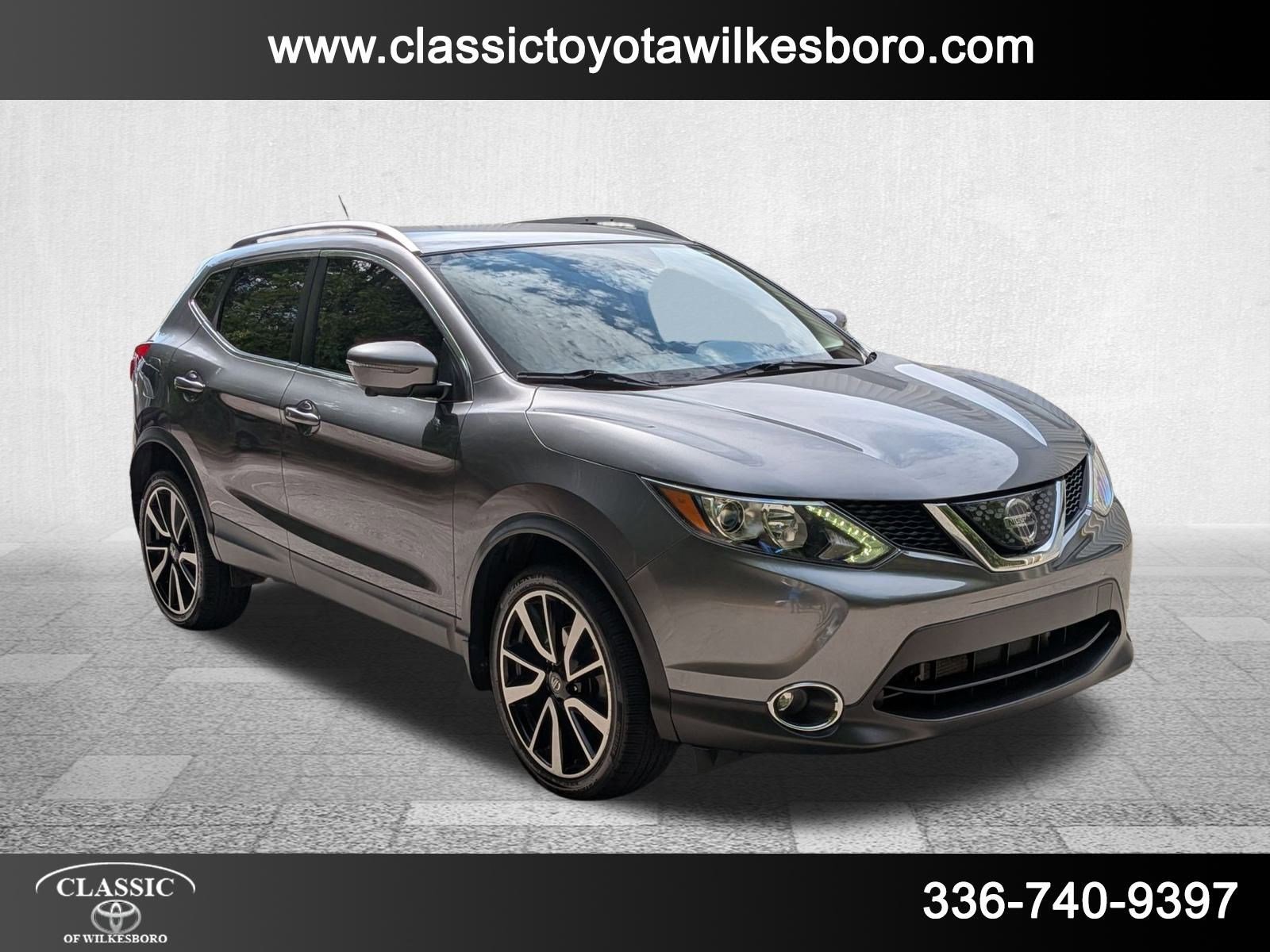 2018 Nissan Rogue Sport SL photo 3