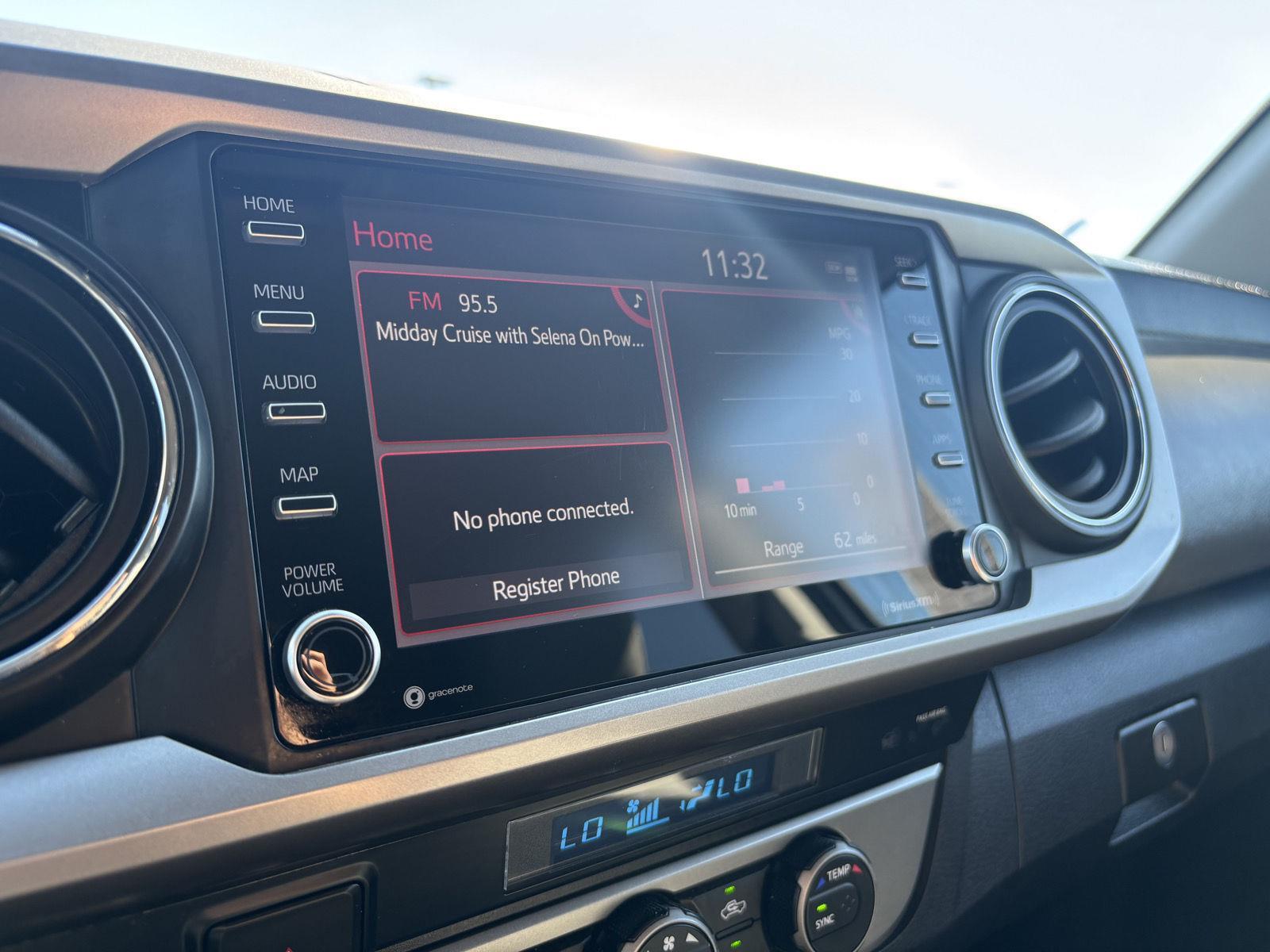 2022 Toyota Tacoma SR5 V6 photo 22