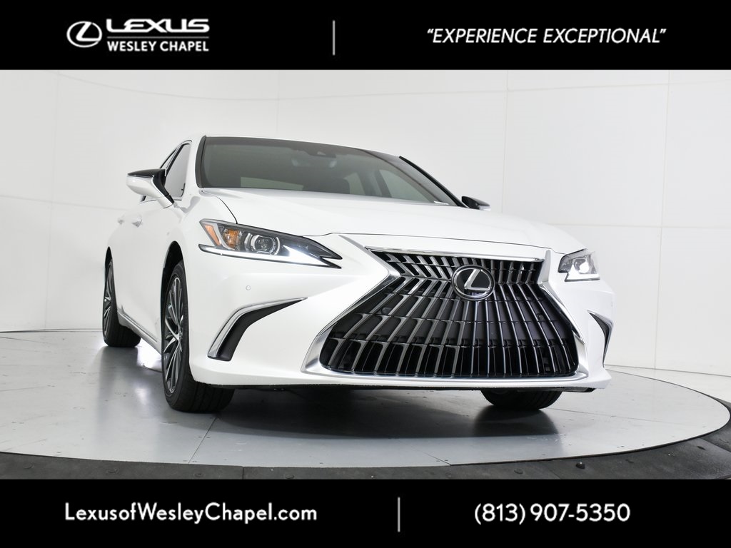 2025 Lexus ES 350's photo
