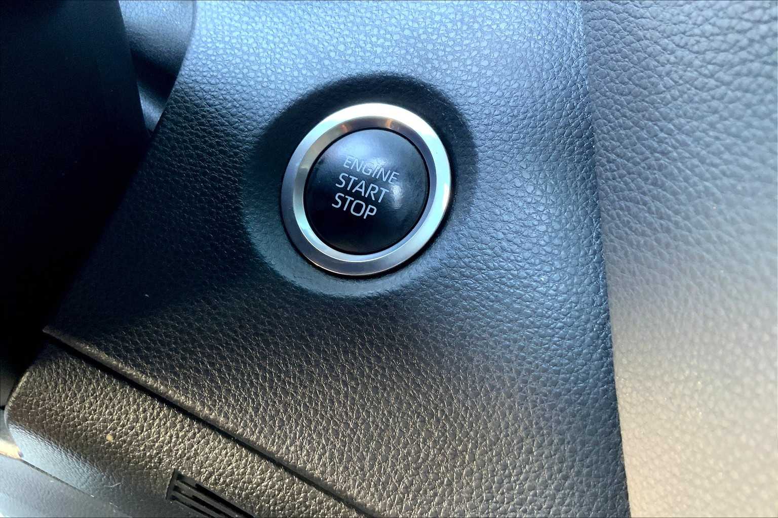 2023 Toyota Corolla SE photo 33