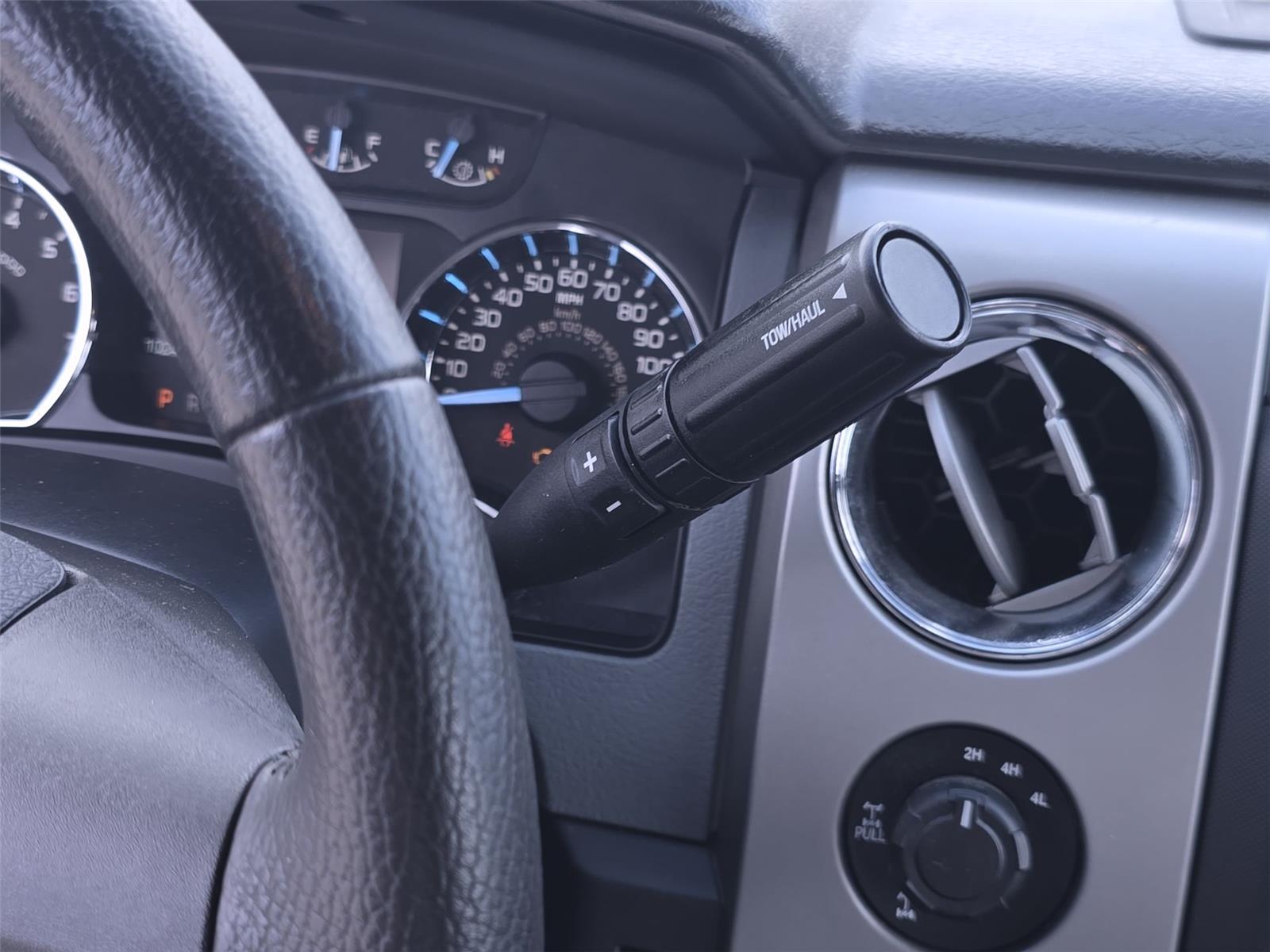 2012 Ford F-150 XLT photo 14