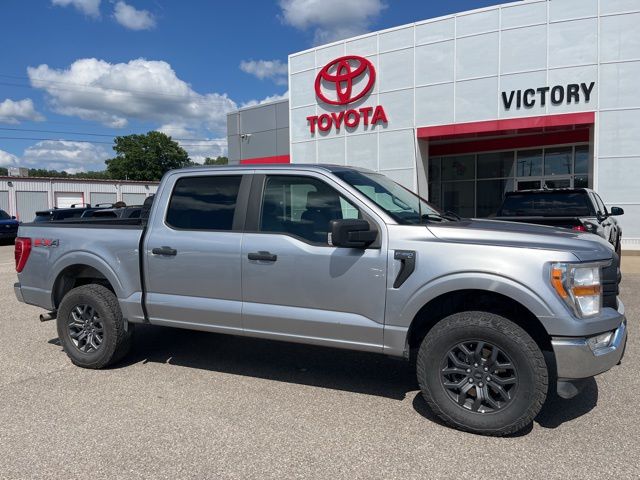 2021 Ford F-150 XL's photo