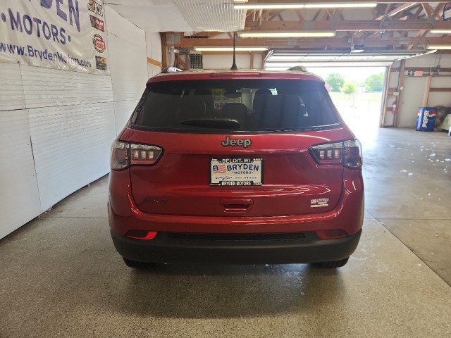 2025 Jeep Compass Latitude photo 2
