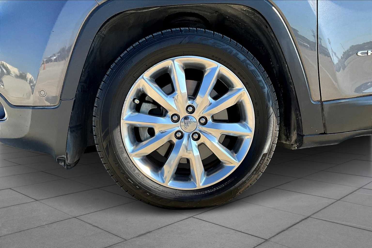 2014 Jeep Cherokee Limited photo 8