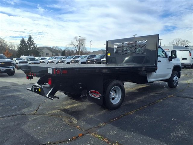 2025 Chevrolet Silverado 3500HD Work Truck photo 4
