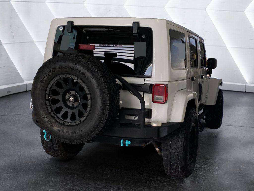 2016 Jeep Wrangler Unlimited Rubicon High Tide photo 4