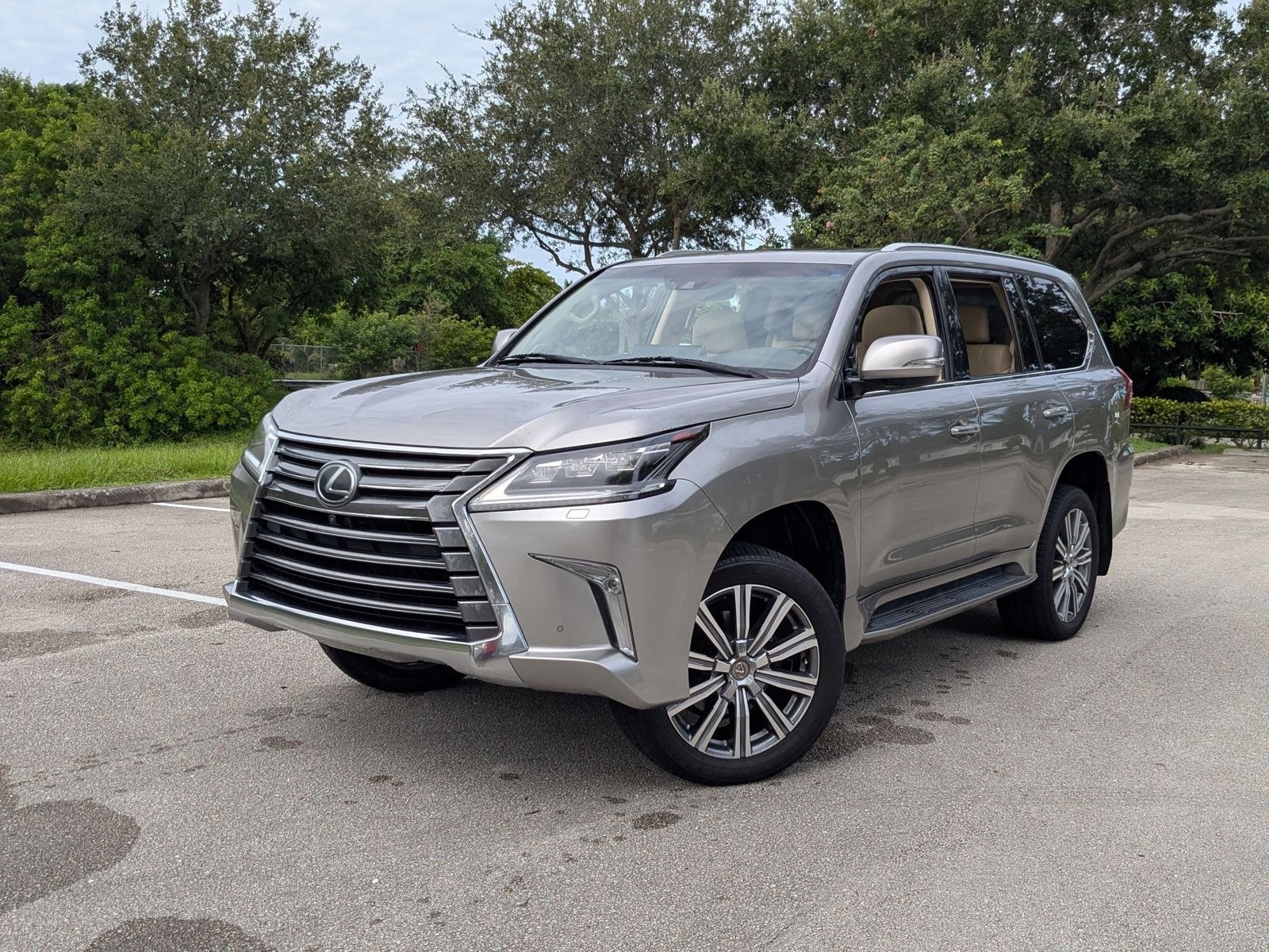 2017 Lexus LX