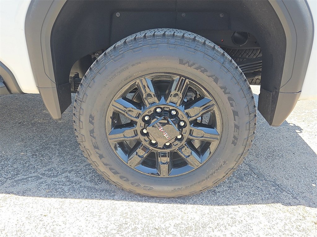2025 Gmc Sierra HD AT4 photo 7