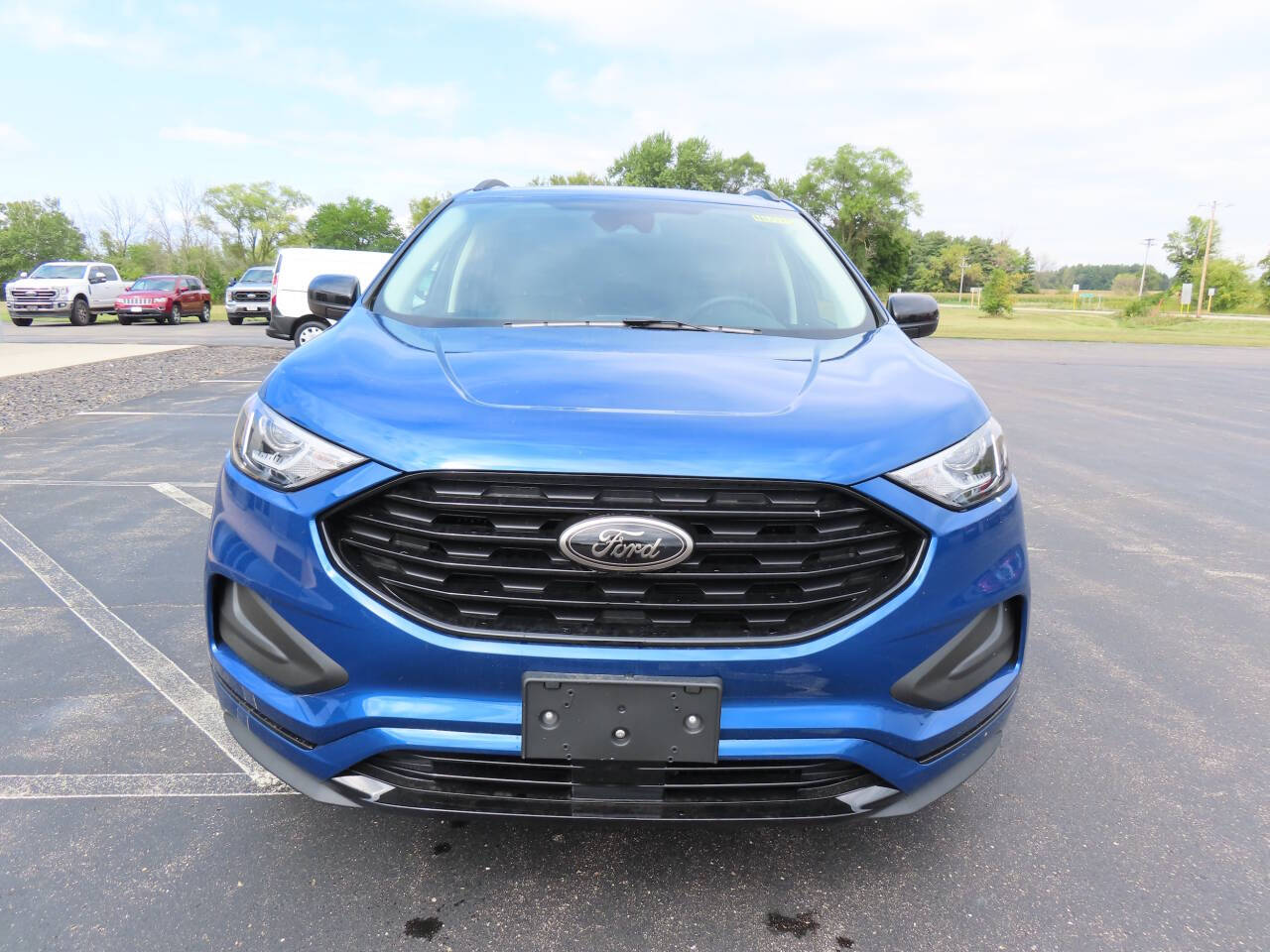 2024 Ford Edge SE photo 2