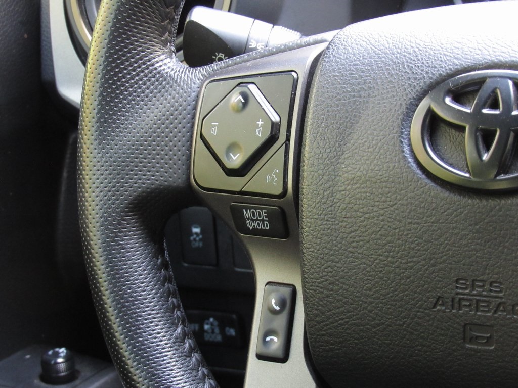 2023 Toyota Tacoma TRD Off-Road photo 26