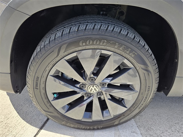 2022 Volkswagen Taos S photo 8