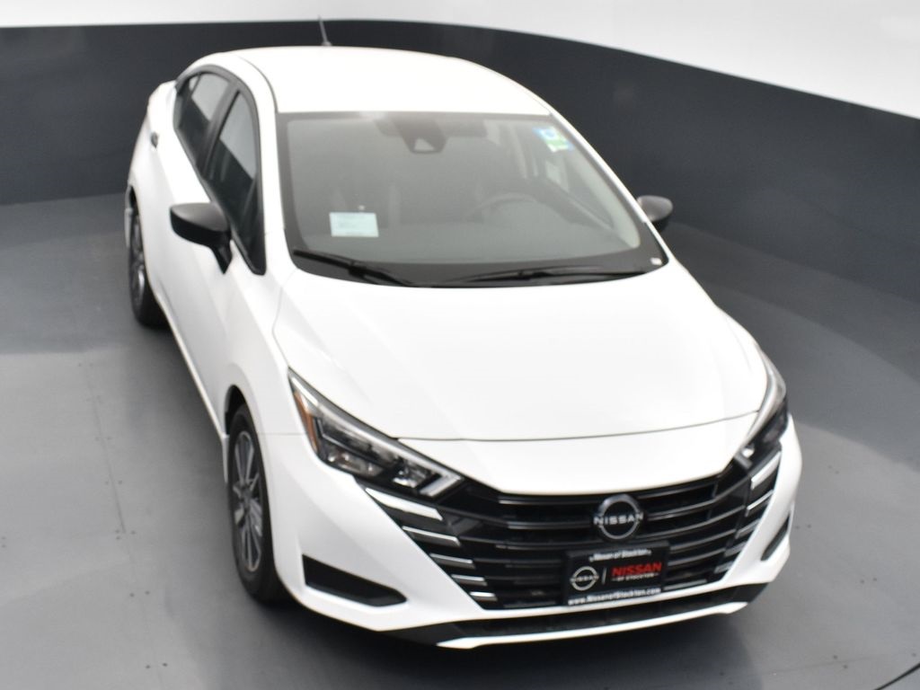2025 Nissan Versa 1.6 S photo 35
