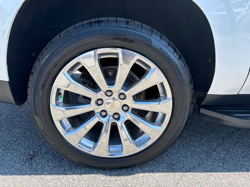 2021 Chevrolet Suburban Premier photo 17